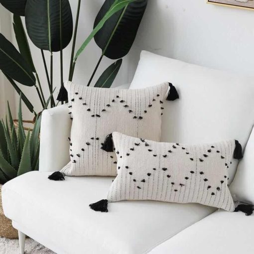 🔍 Throw Pillow Cover With A Minimalist Bohemian Design
